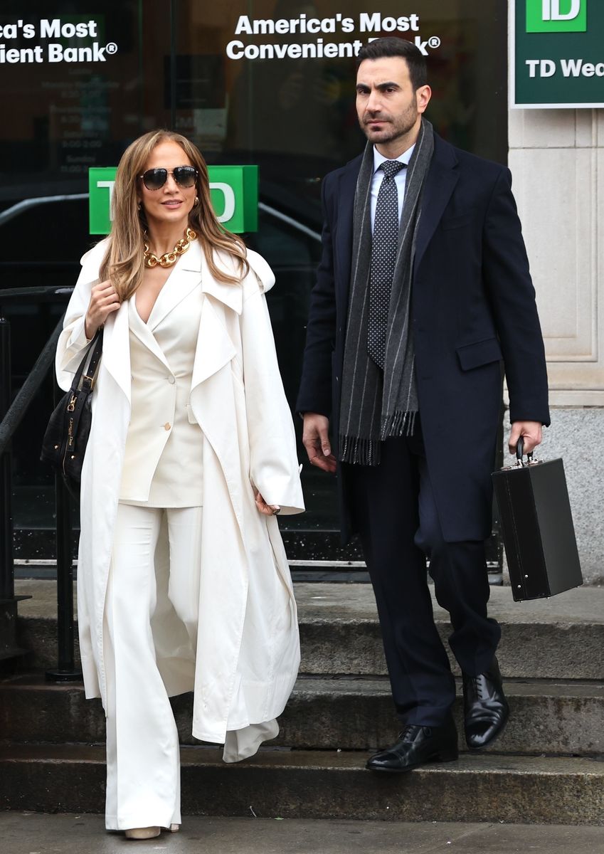 Lopez and Goldstein are playing each other's love interests on the set of 'Office Romance'