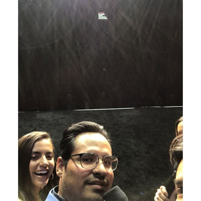 Eva Longoria, Isabela Moner and Dora movie cast selfie