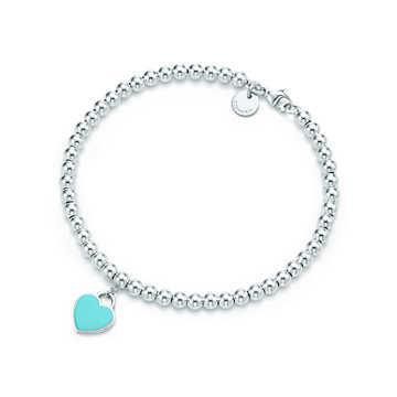 Valentine's Day clothing and accessories