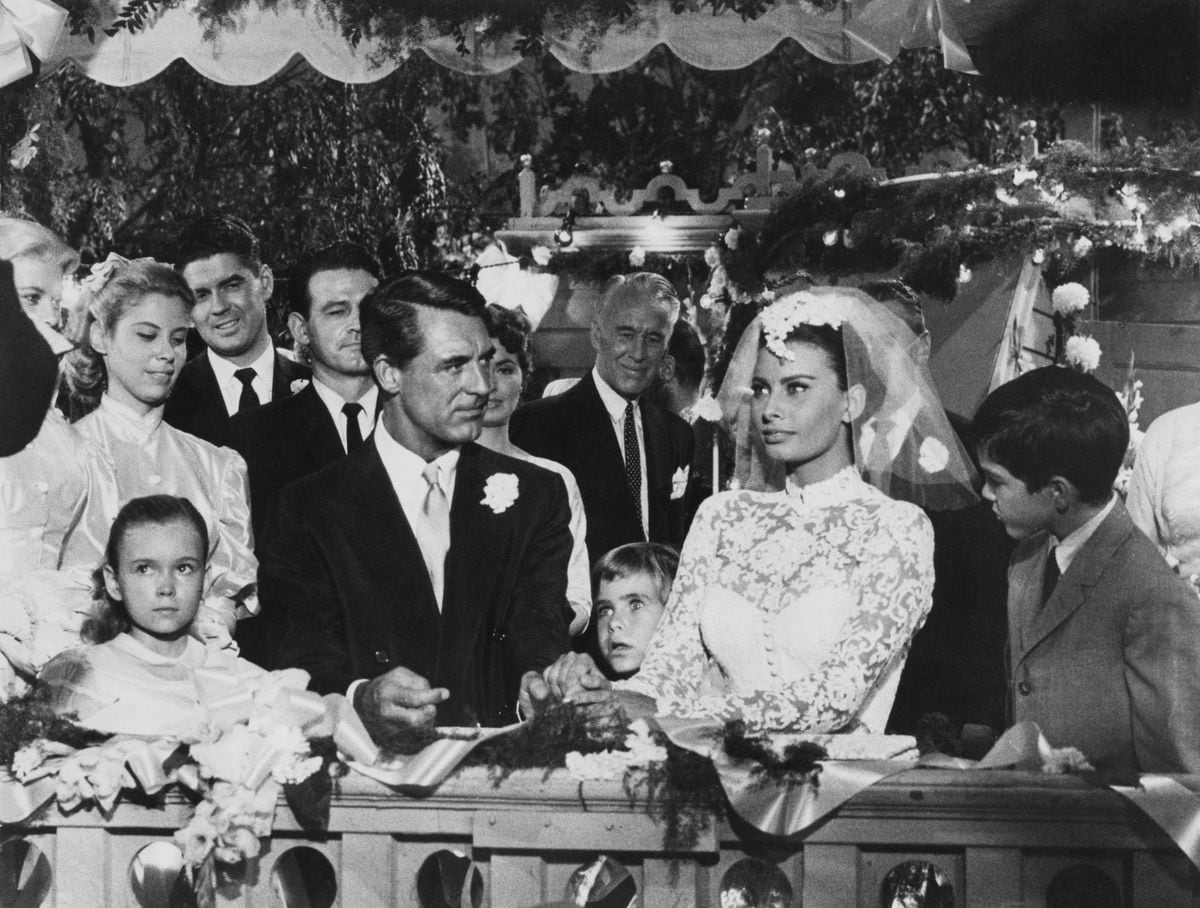 Cary Grant and Italian actress Sophia Loren star in the romantic comedy film 'Houseboat', 1958
