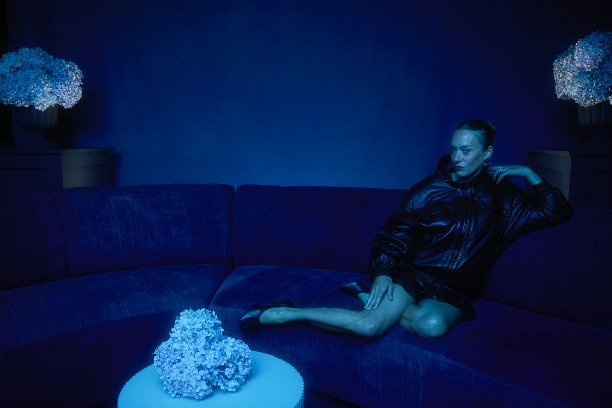 LOS ÁNGELES, CALIFORNIA - 16 DE SEPTIEMBRE: Chloe Sevigny en Netflix "Monstruos: La historia de Lyle y Erik Menéndez" | Estudio de retratos después de la fiesta de estreno en Los Ángeles en el Chateau Marmont el 16 de septiembre de 2024 en Los Ángeles, California. Crédito: Carlos Eric Lopez/Netflix