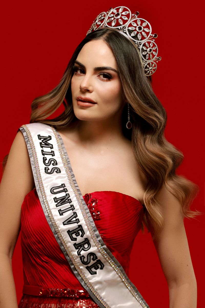 Miss Universe Ximena Navarrete celebrates 15 years of her crown with her kids by her side