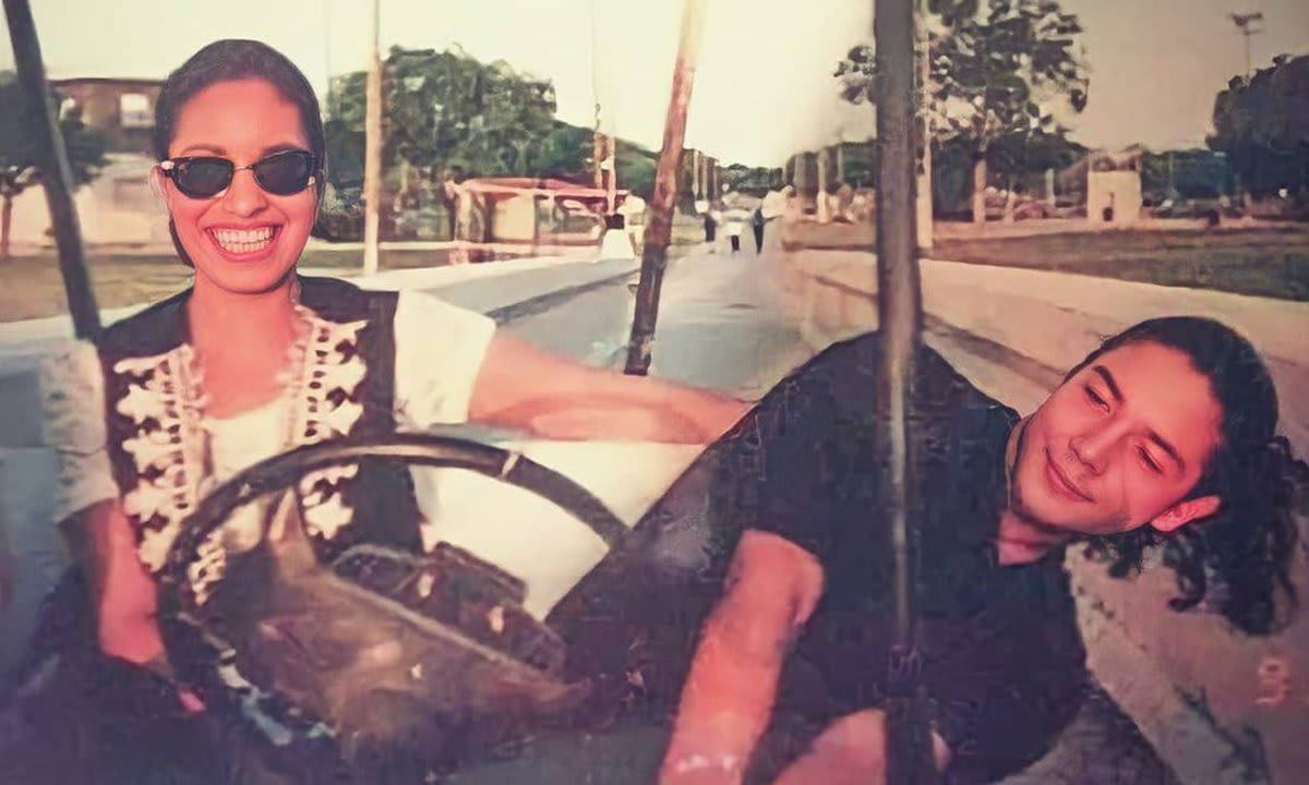 Selena y Chris Perez