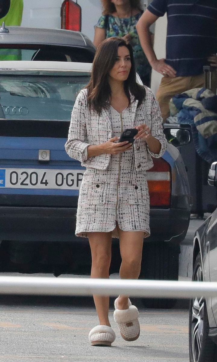 Eva Longoria filming the series "Land of Women"