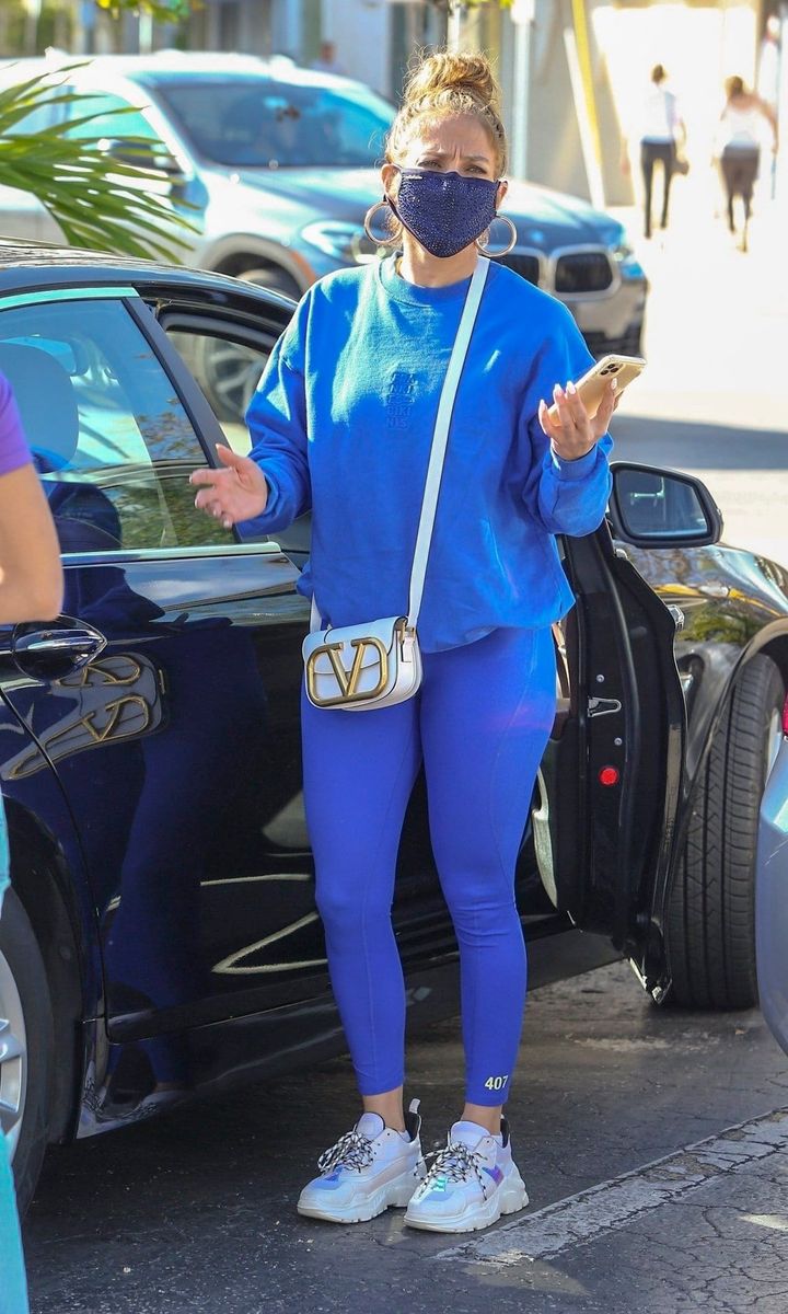 Jennifer Lopez shopping