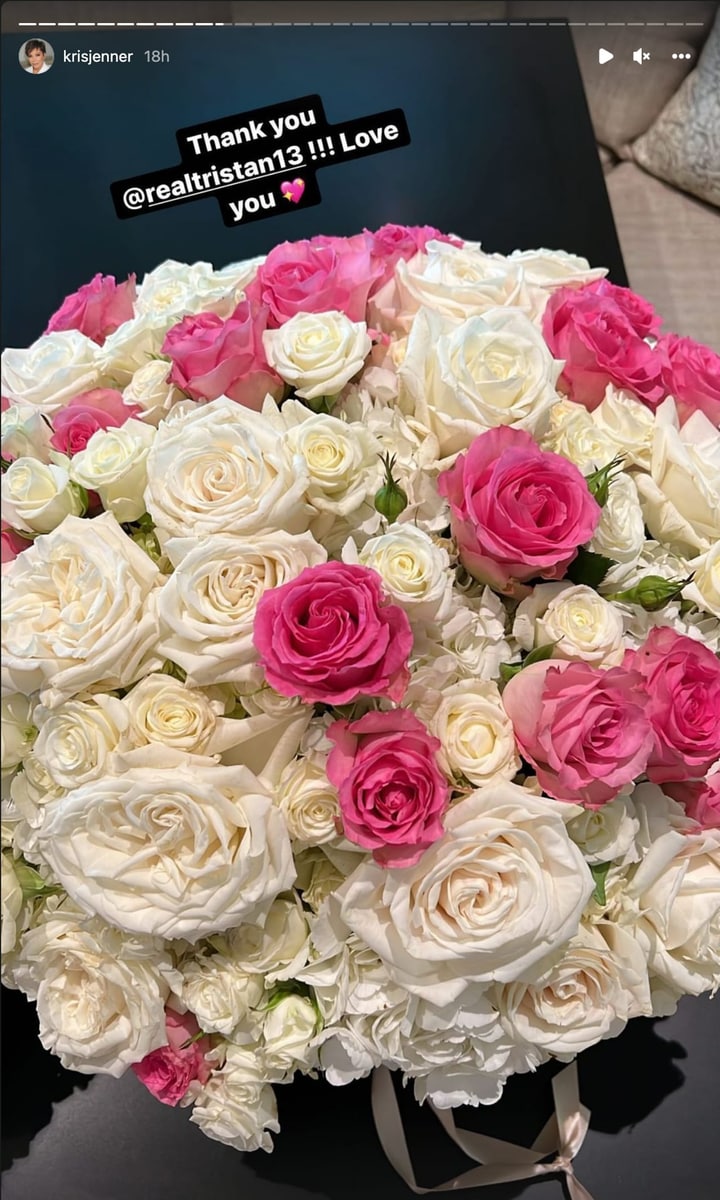 Fans of Khloé Kardashian call out Kris Jenner for accepting a gift from Tristan Thompson