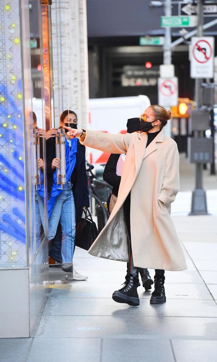 Jennifer Lopez style
