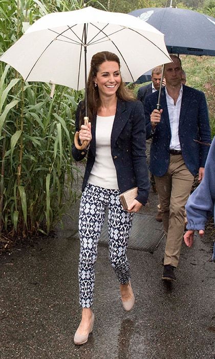 The Duchess teamed the skinny trousers with her Monsoon wedges.
Photo: Getty Images