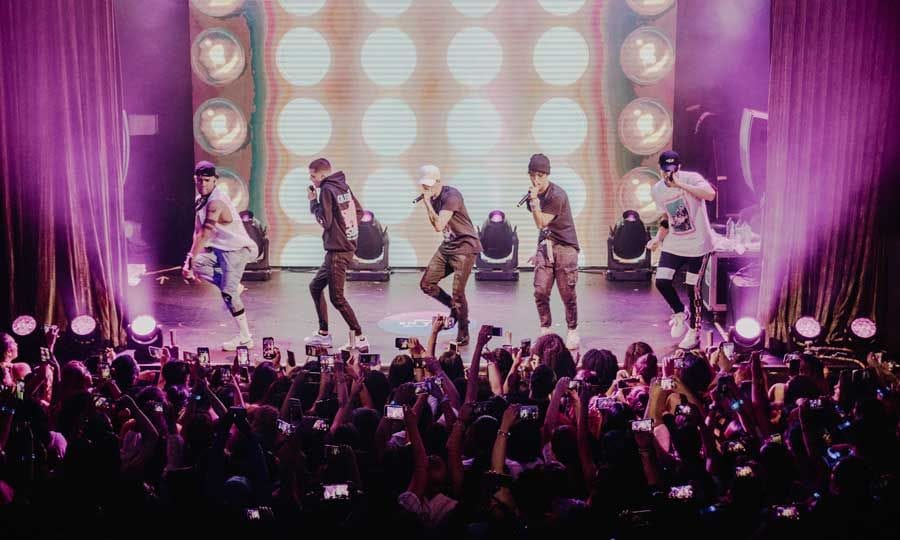 CNCO En Vivo concert 