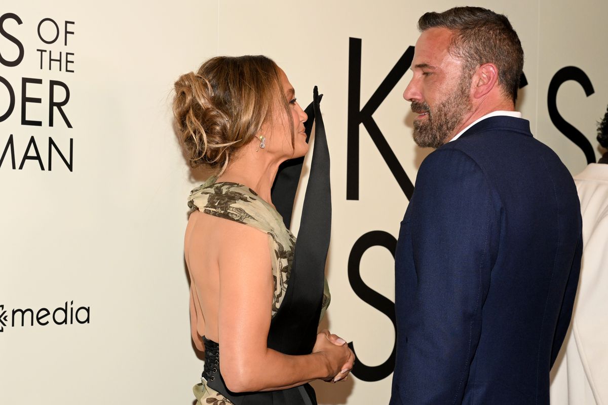 The friendly exes seemed to share a tender moment