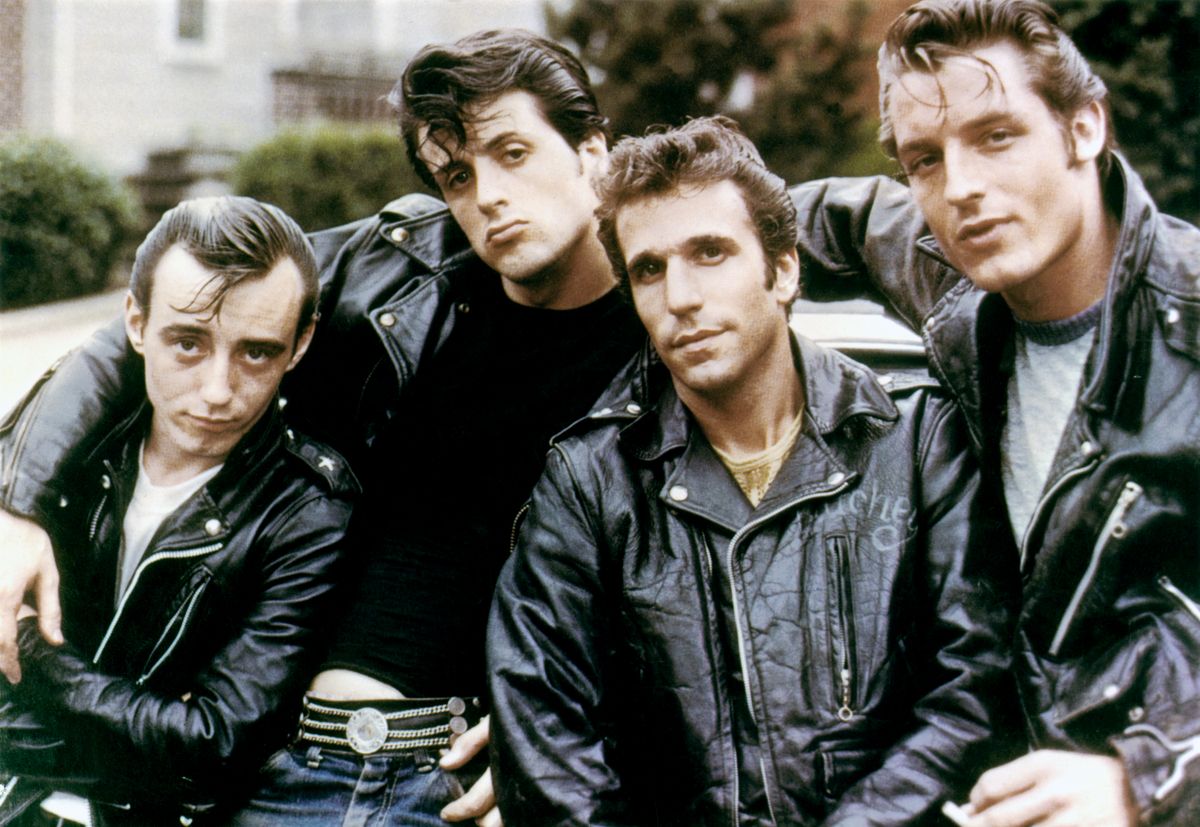 Paul Mace, Sylvester Stallone, Henry Winkler and Perry King on the set The Lord's of Flatbush