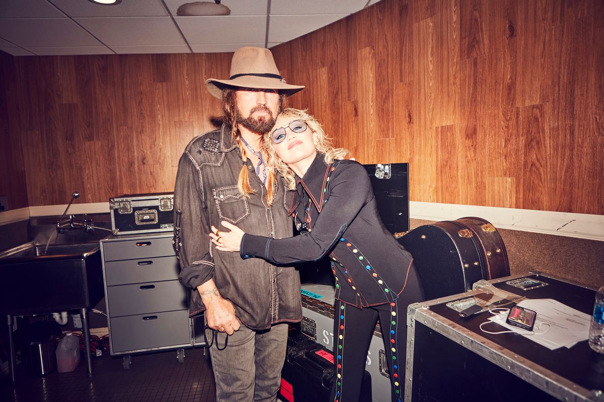 Miley Cyrus celebrates Billy Ray Cyrus' birthday by writing him a song