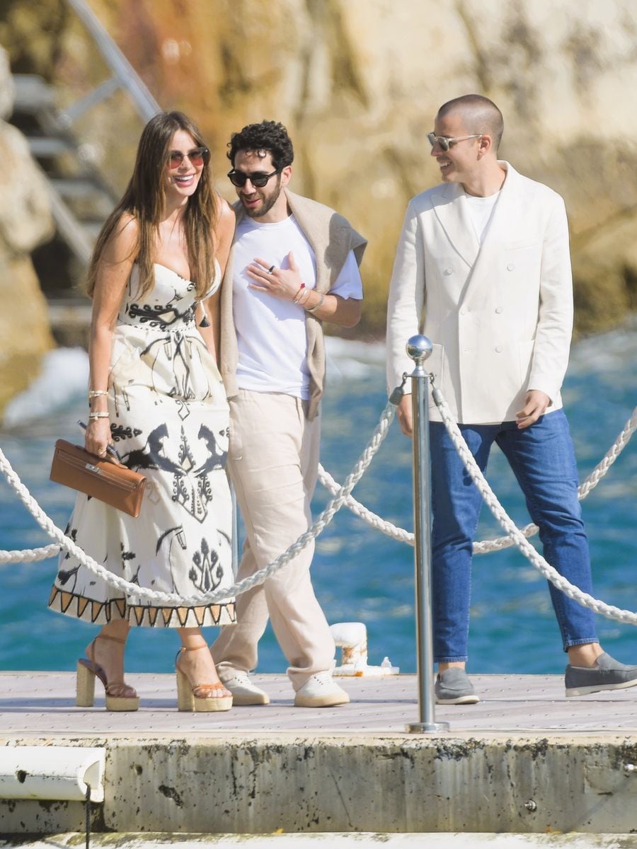 Sofia's son Manolo was also there