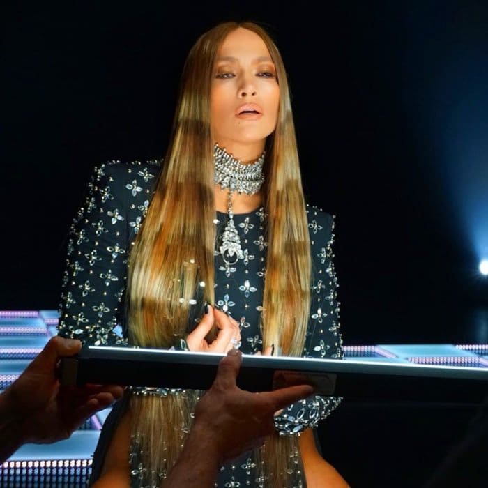 Jennifer Lopez Medicine music video