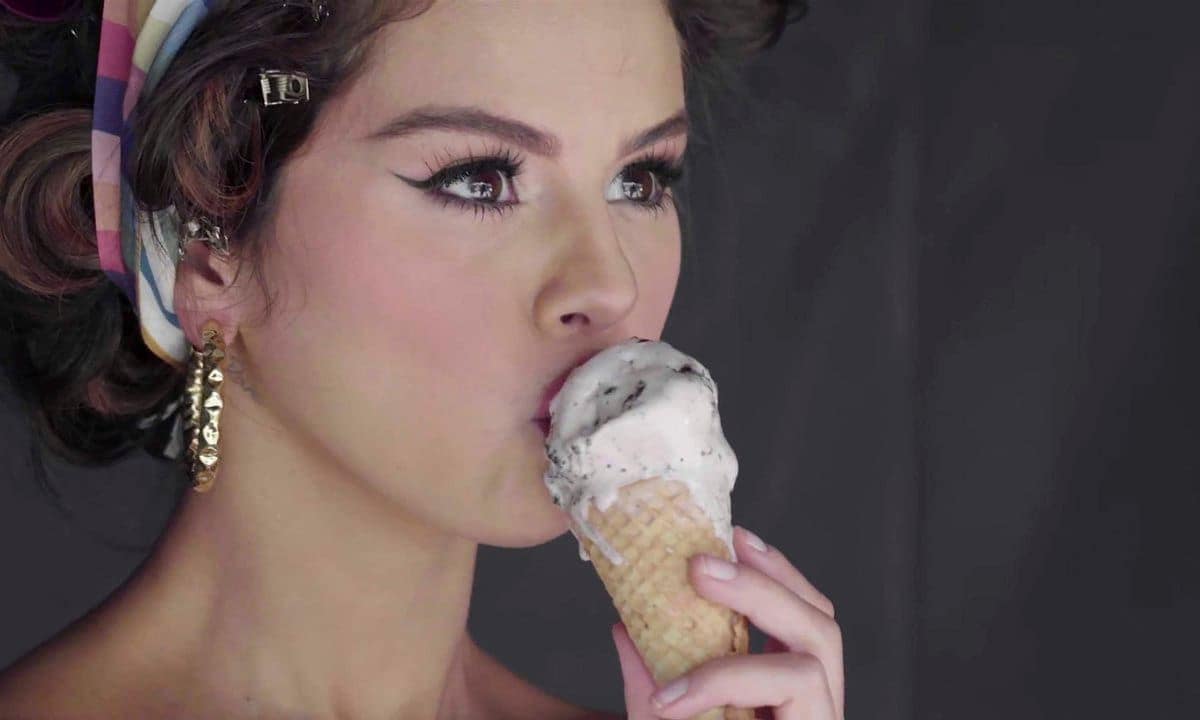 Selena Gomez Dia Internacional del Helado day
