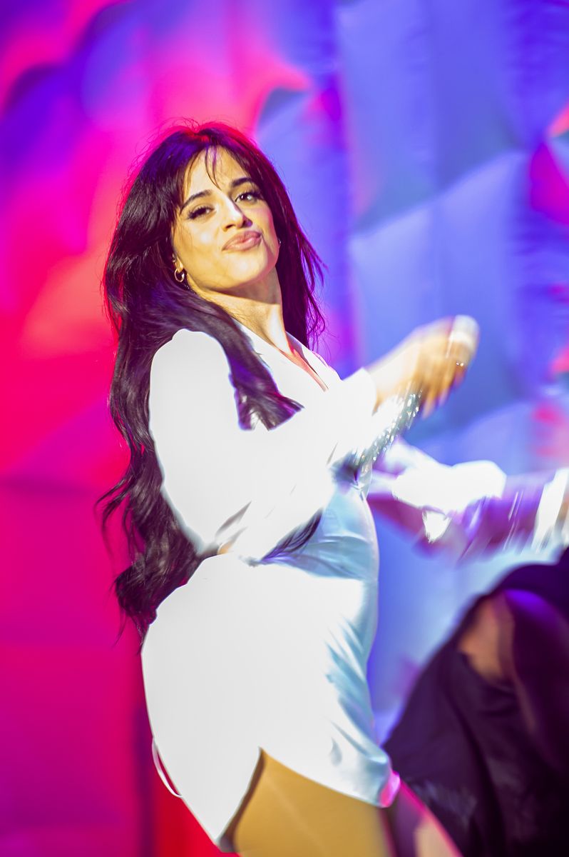 Shortly after the performance, she shared a fan video of the reunion.