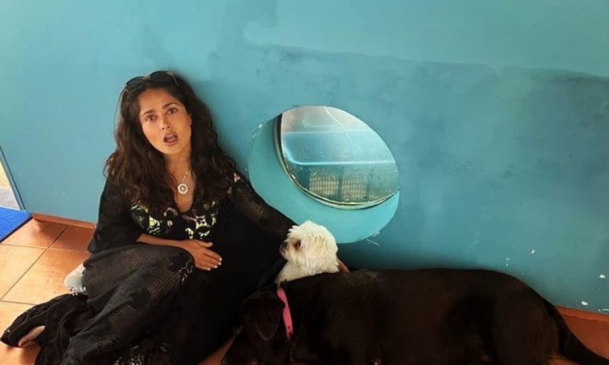 Salma Hayek with dogs in Italy