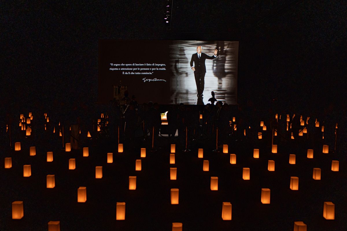MILAN, ITALY - SEPTEMBER 06: People waiting to pay their respects to Giorgio Armani at the Mortuary Chapel at Armani Teatro on September 06, 2025 in Milan, Italy. (Photo by Alessandro Levati/Getty Images)
