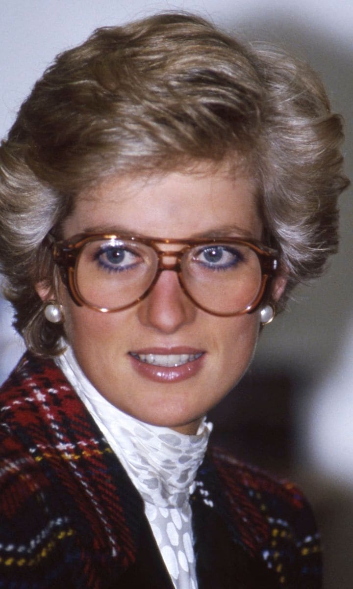 12 Photos Proving Princess Diana Was a Fashion Icon