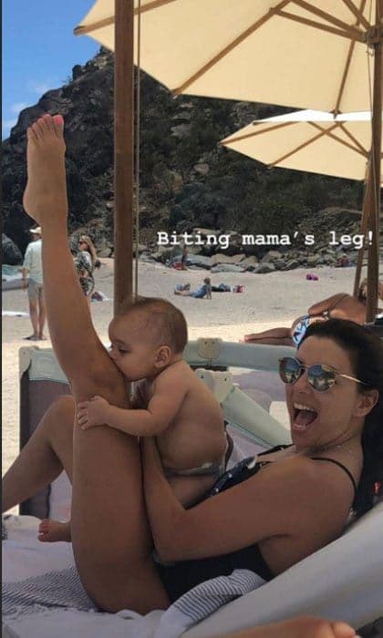 Eva Longoria, Santiago vacation