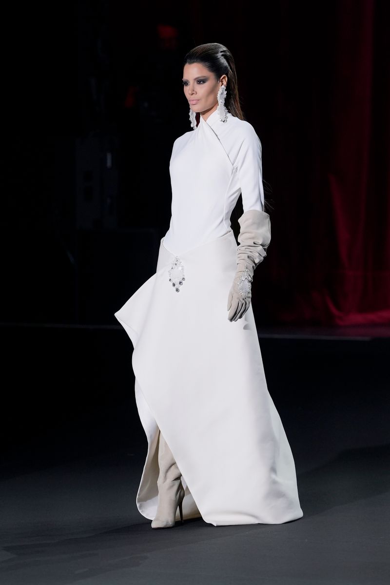 Ariadna Gutiérrez walks the runway during the Stéphane Rolland Haute Couture Fall/Winter 2026/2027 show as part of Paris Fashion Week on July 07, 2026 in Paris, France.