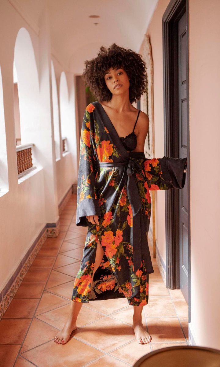 niLuu, the luxury cruelty free, vegan silk wear brand