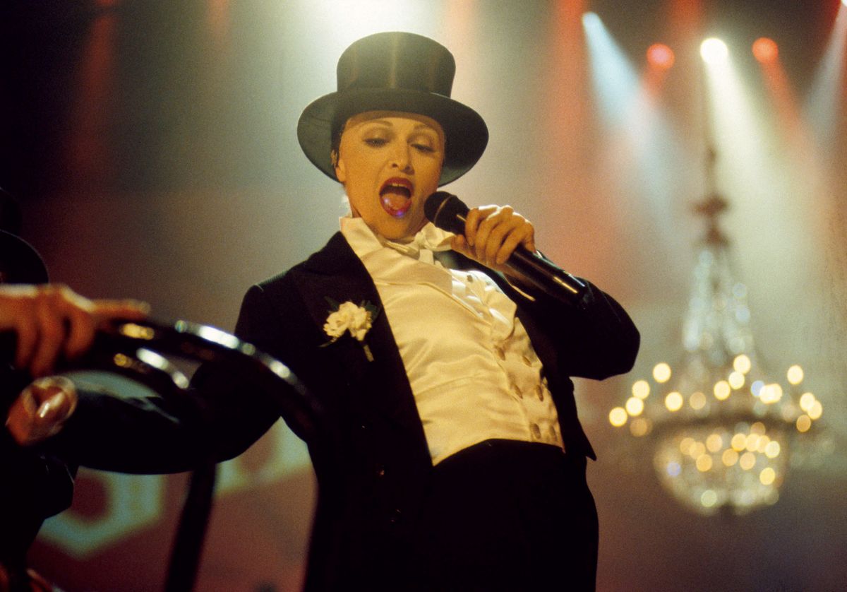 Madonna actúa en los MTV Video Music Awards de 1993 