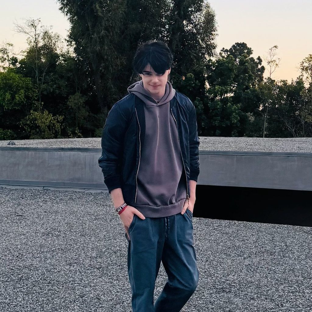 ‘Tino,’ Ricky Martin’s son, shows off his dance moves to Michael Jackson’s ‘Beat It’