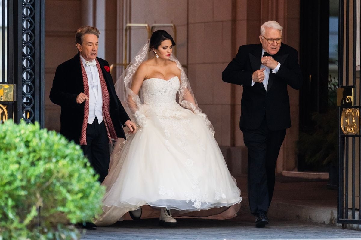 (L-R) Martin Short, Selena Gomez and Steve Martin are seen filming "Only Murders in the Building" in the Upper West Side on March 21, 2023 in New York City. (Photo by Gotham/GC Images)