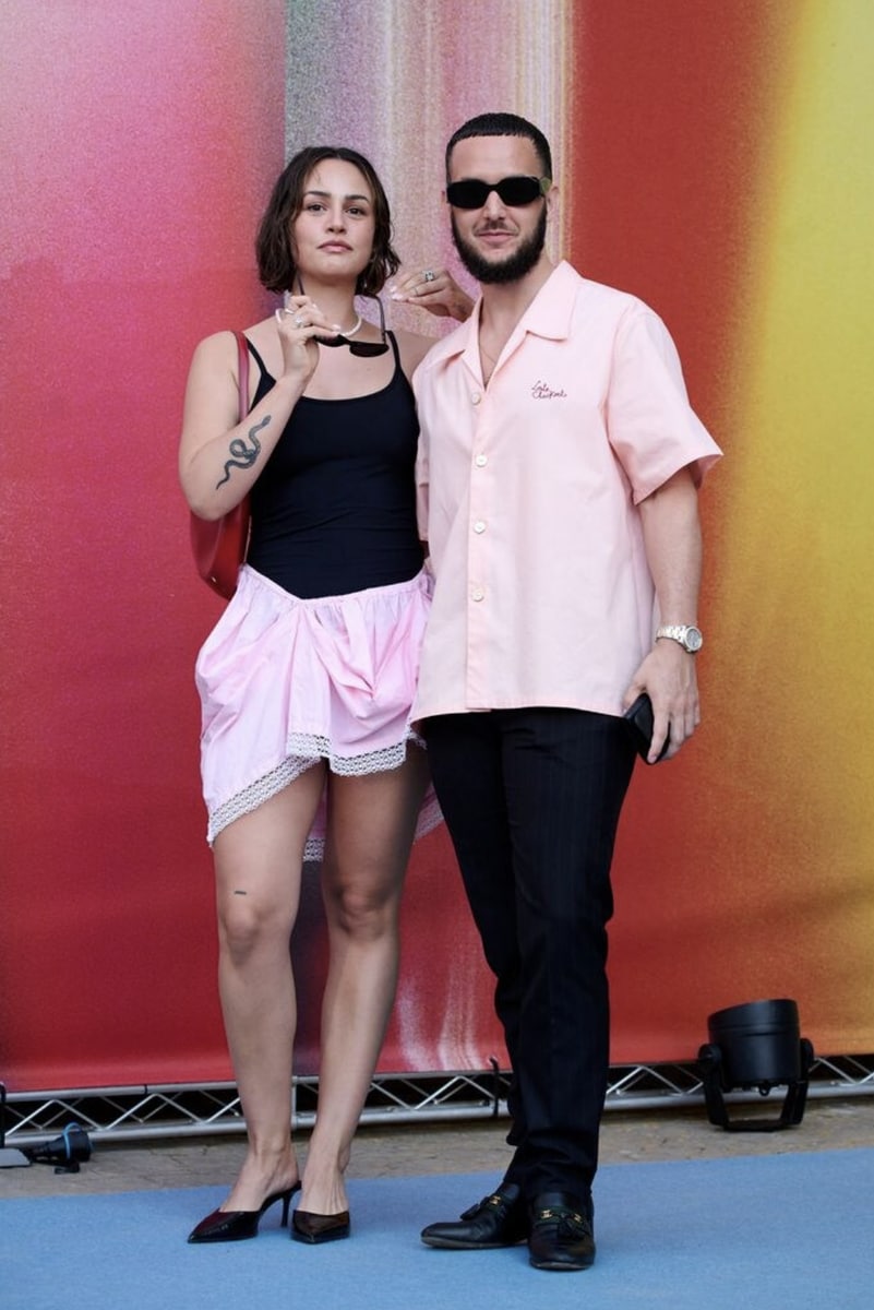 Aguirre is currently dating C.Tangana