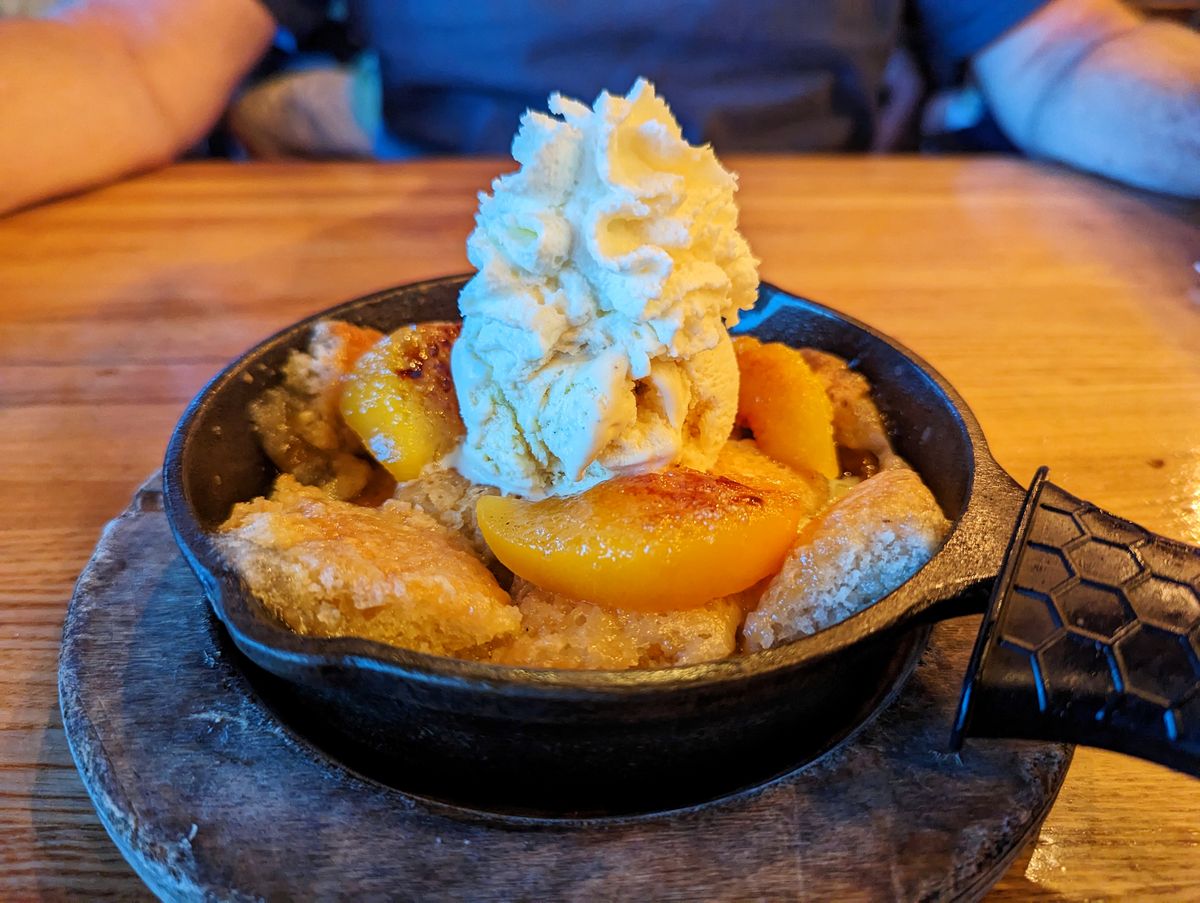 Easy Yellow Cake Mix Peach Cobbler