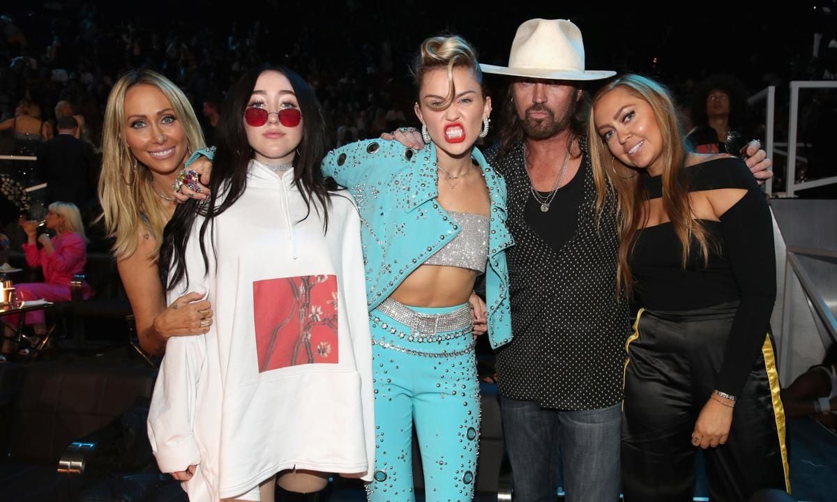 2017 MTV Video Music Awards - Roaming Show