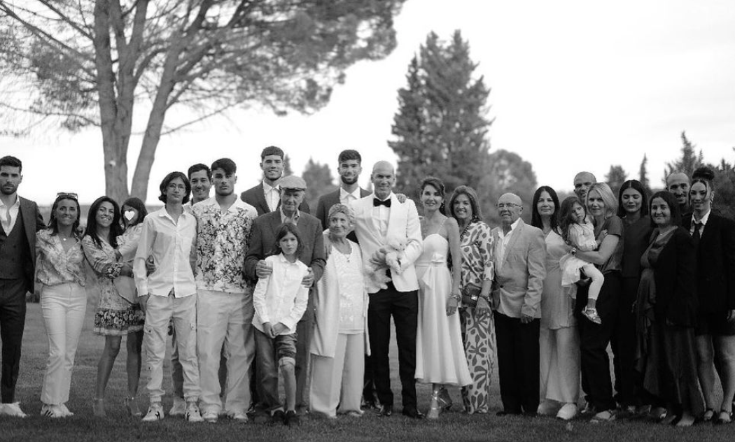 Zidane and Veronique celebrated their 30th anniversary by renewing their vows