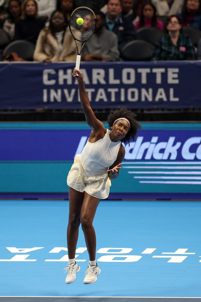 Venus Williams serves the ball against Madison Keys during the Charlotte Invitational at Spectrum Center.