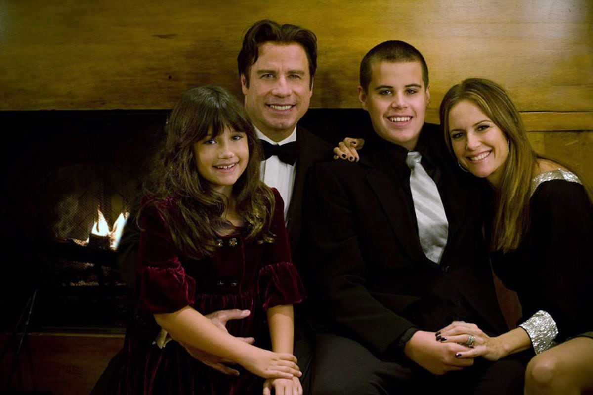 John, Kelly Preston, Jett, and Ella