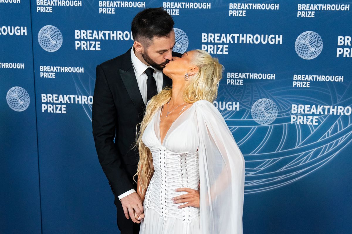  Matthew Rutler and Christina Aguilera attend the 11th Breakthrough Prize Ceremony