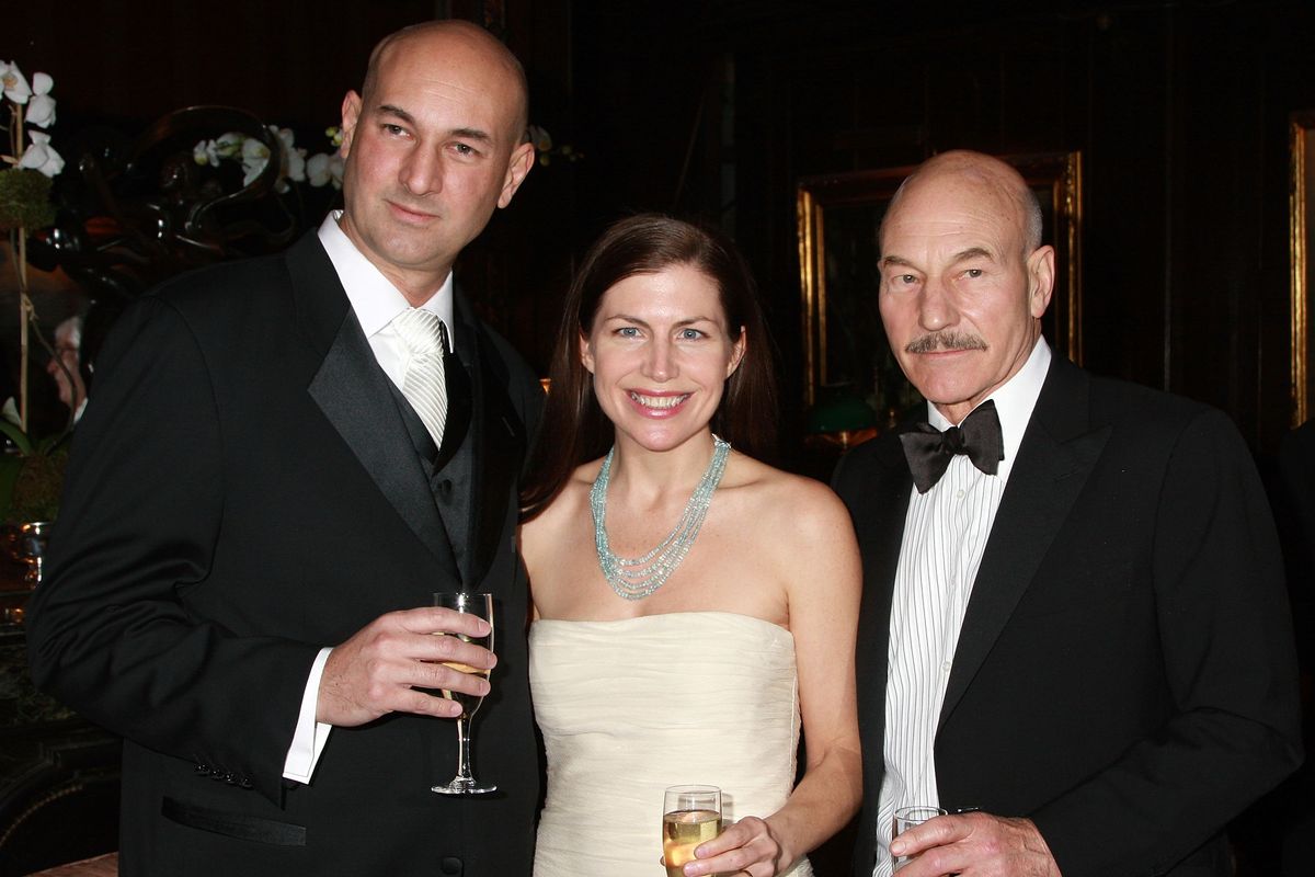 They supported him in 2008 when he was honored with the Sir John Gielgud Award at The National Arts Club on March 10, 2008