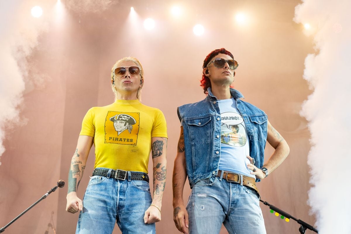 Ca7riel and Paco Amoroso face FBI after mid-flight dance incident