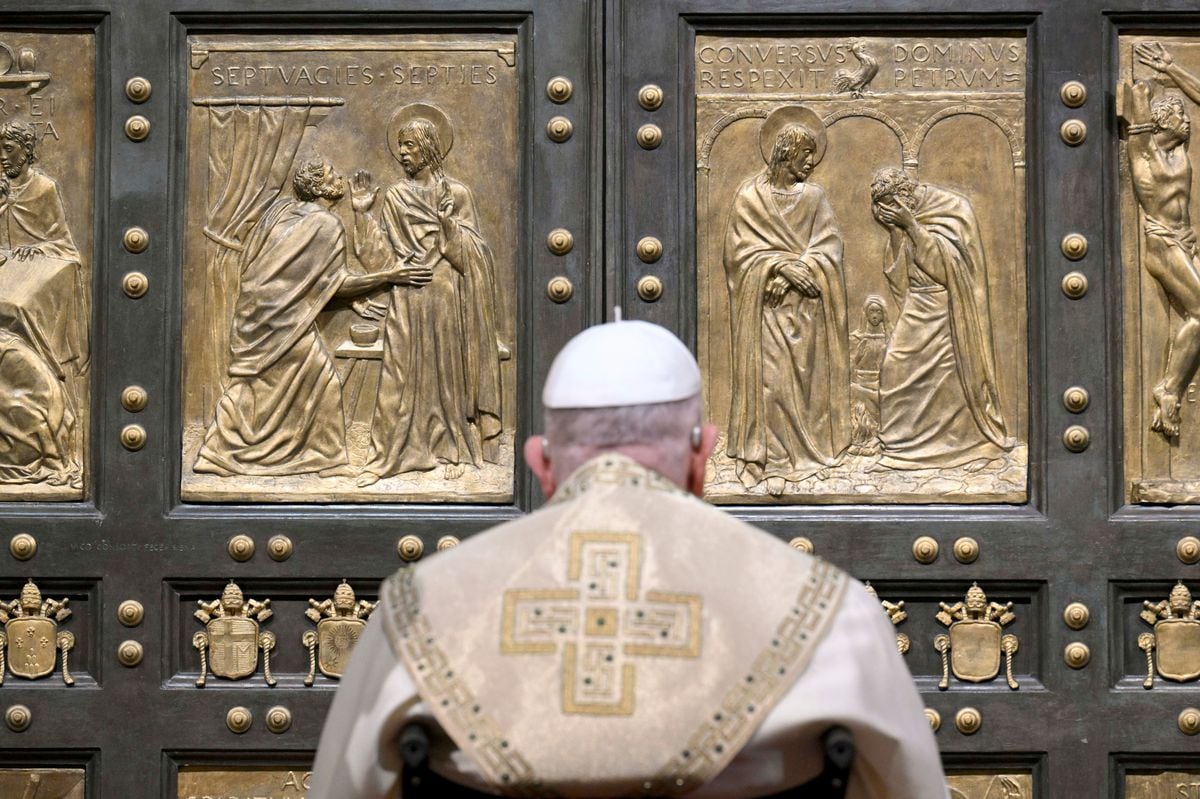 Pope Francis remains hospitalized, with Catholics from all over the world praying for his recovery