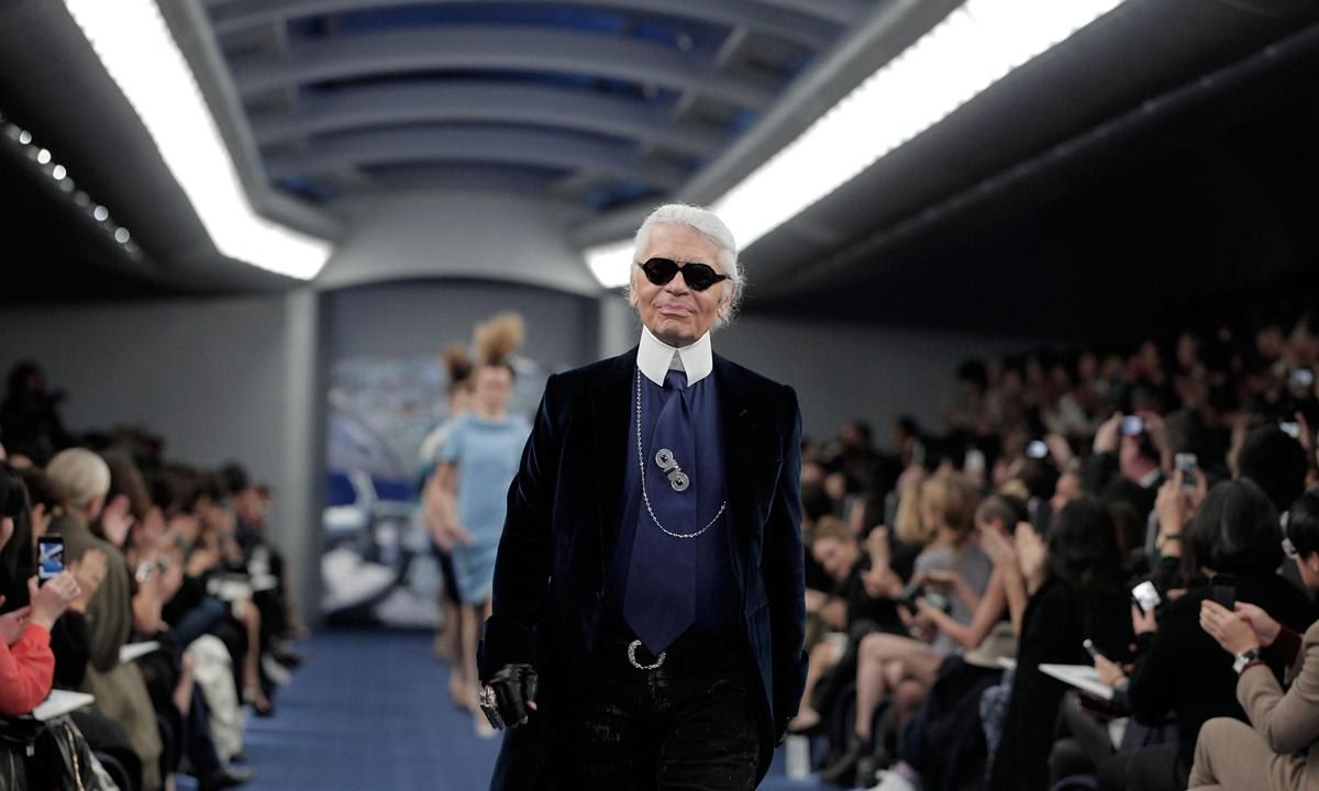 Chanel Haute Couture 2012 S/S   Show