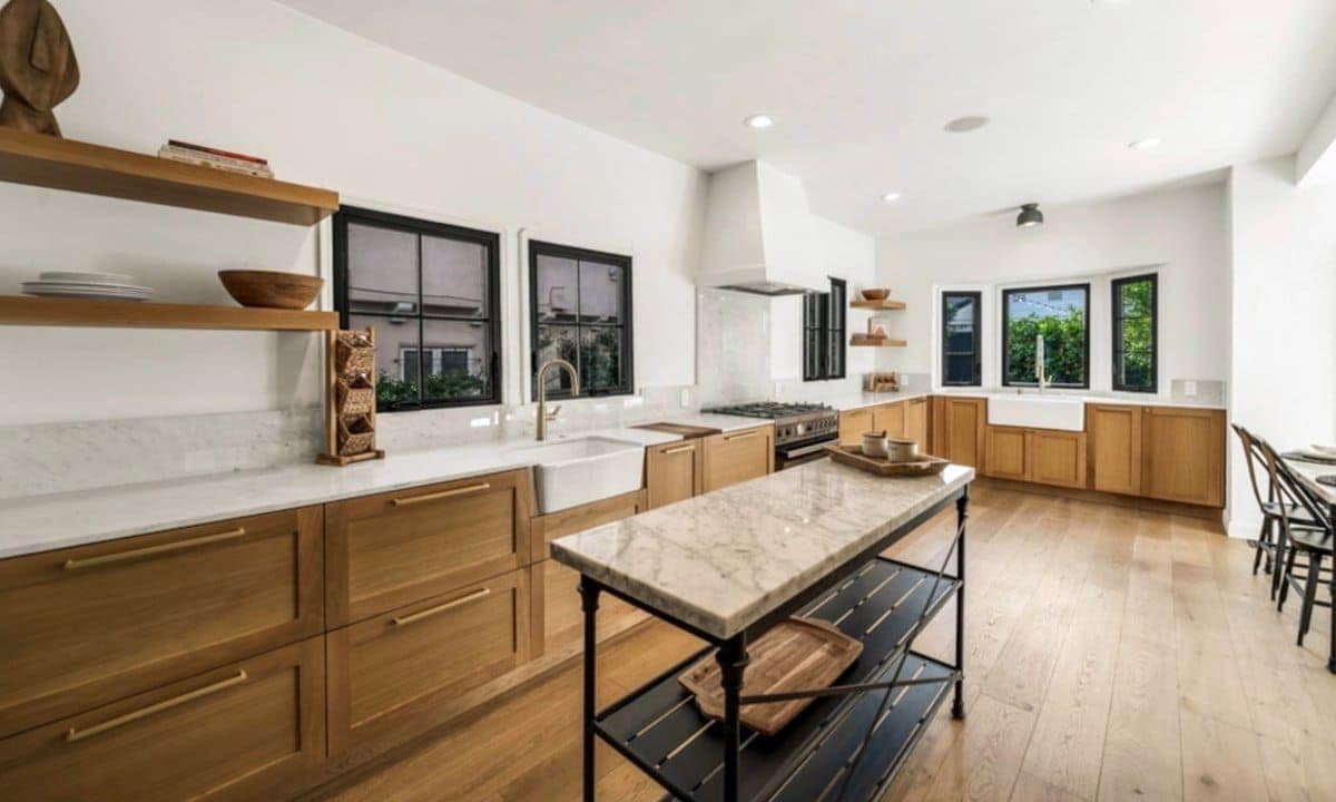 The last house where Naya Rivera lived is for sale at $ 2.695 Million Dollars.