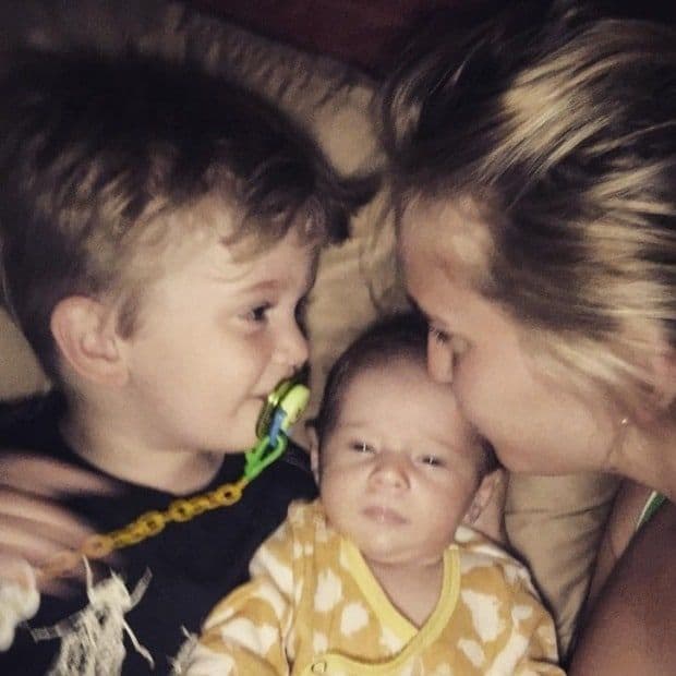 The actress said it's easy living in a house filled with men. <br> photo: Instagram.com/luisanalopilato