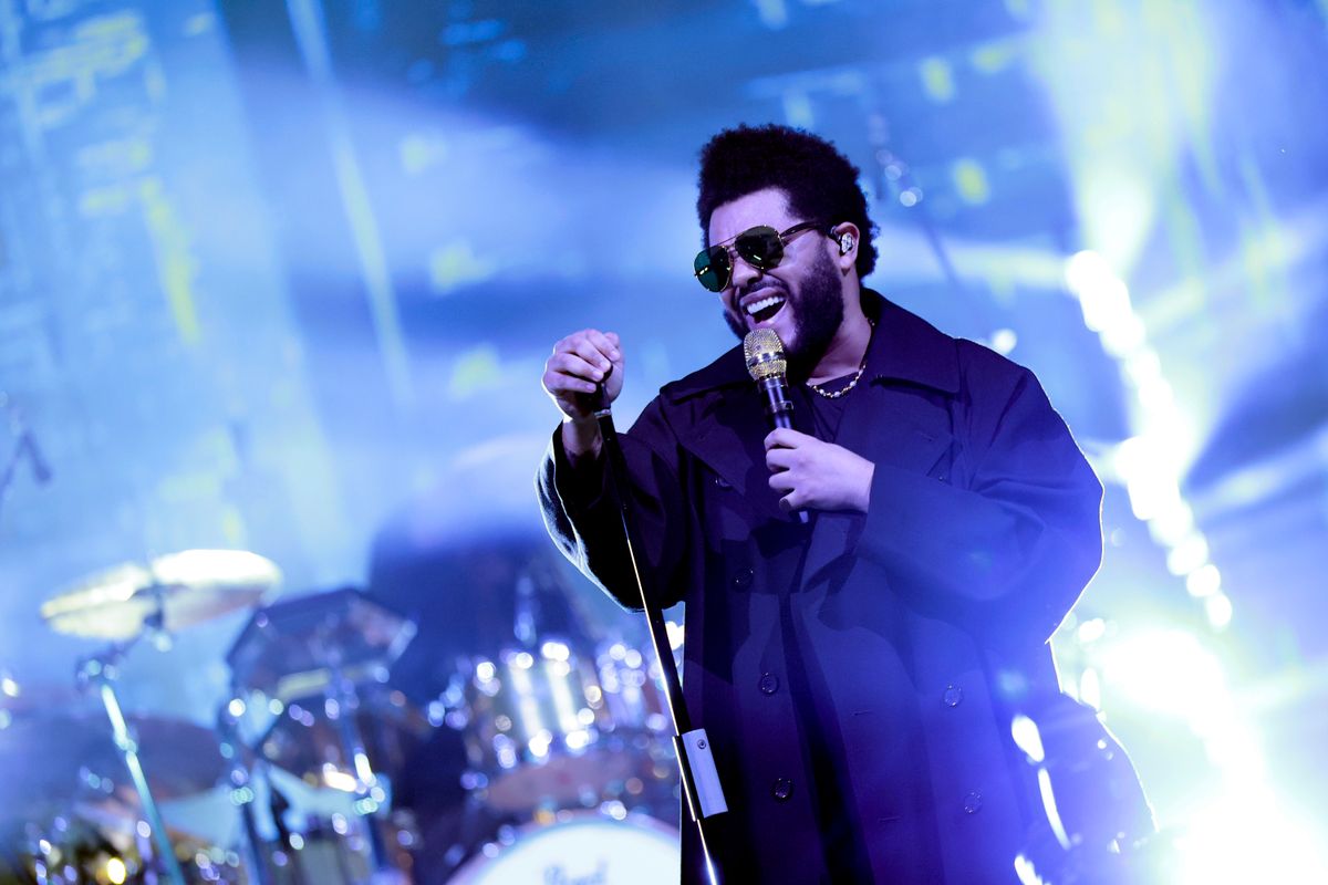 The Weeknd performs onstage during the Michael Rubin REFORM Alliance Casino Night Event 