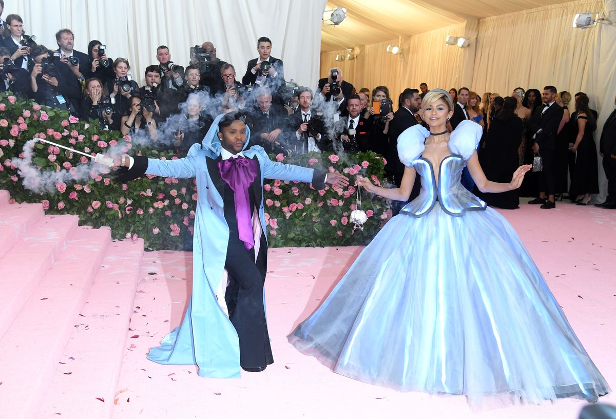 Zendaya arrives for the 2019 Met Gala with Law Roach