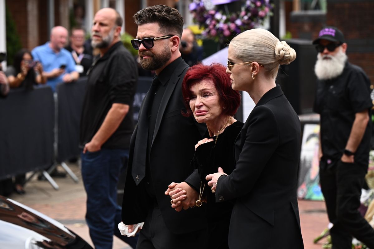 Sharon Osbourne, a devoted wife, mother and Ozzy’s partner in crime, stood by him through every high and low. In this final goodbye, her grief reflects a lifetime of love, loyalty and unforgettable memories.
