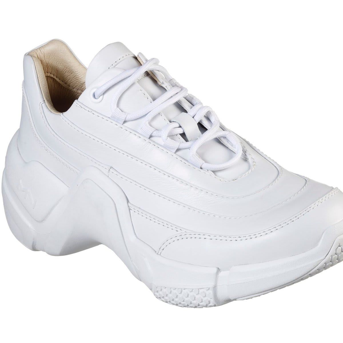 White sneakers you can wear all summer long and beyond