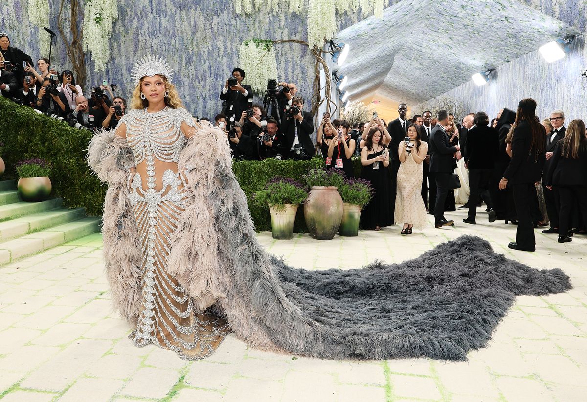 NEW YORK, NEW YORK - MAY 04: BeyoncÃ© attends the 2026 Met Gala celebrating "Costume Art" at the Metropolitan Museum of Art on May 04, 2026 in New York City. (Photo by Mike Coppola/Getty Images) 