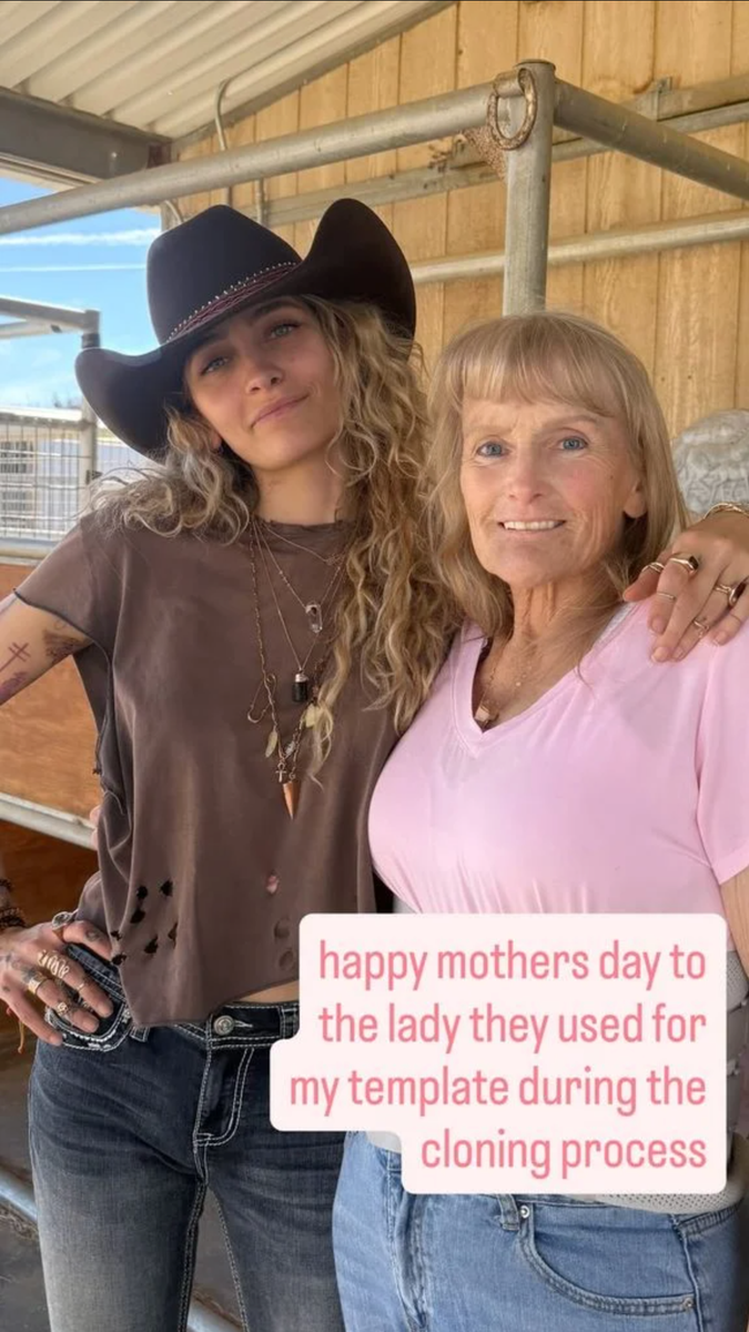 The artist honored her for Mother's Day
