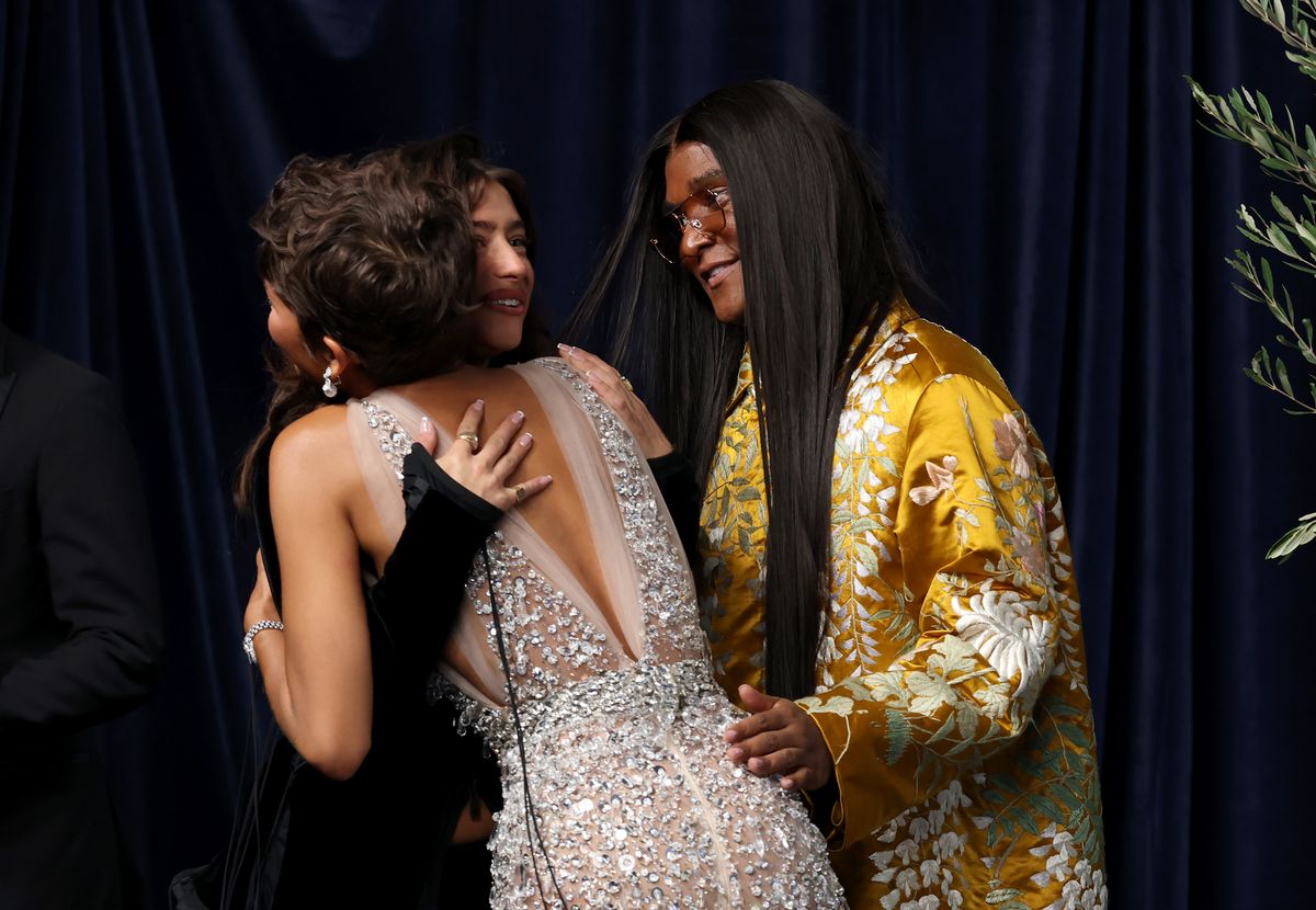 Odessa A'zion approached Zendaya to say hello