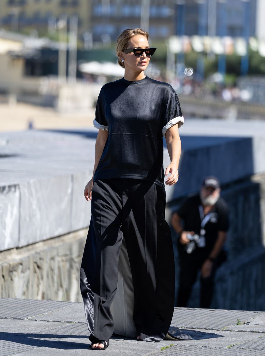 Jennifer Lawrence's look was completed with sleek sunglasses and silver earrings